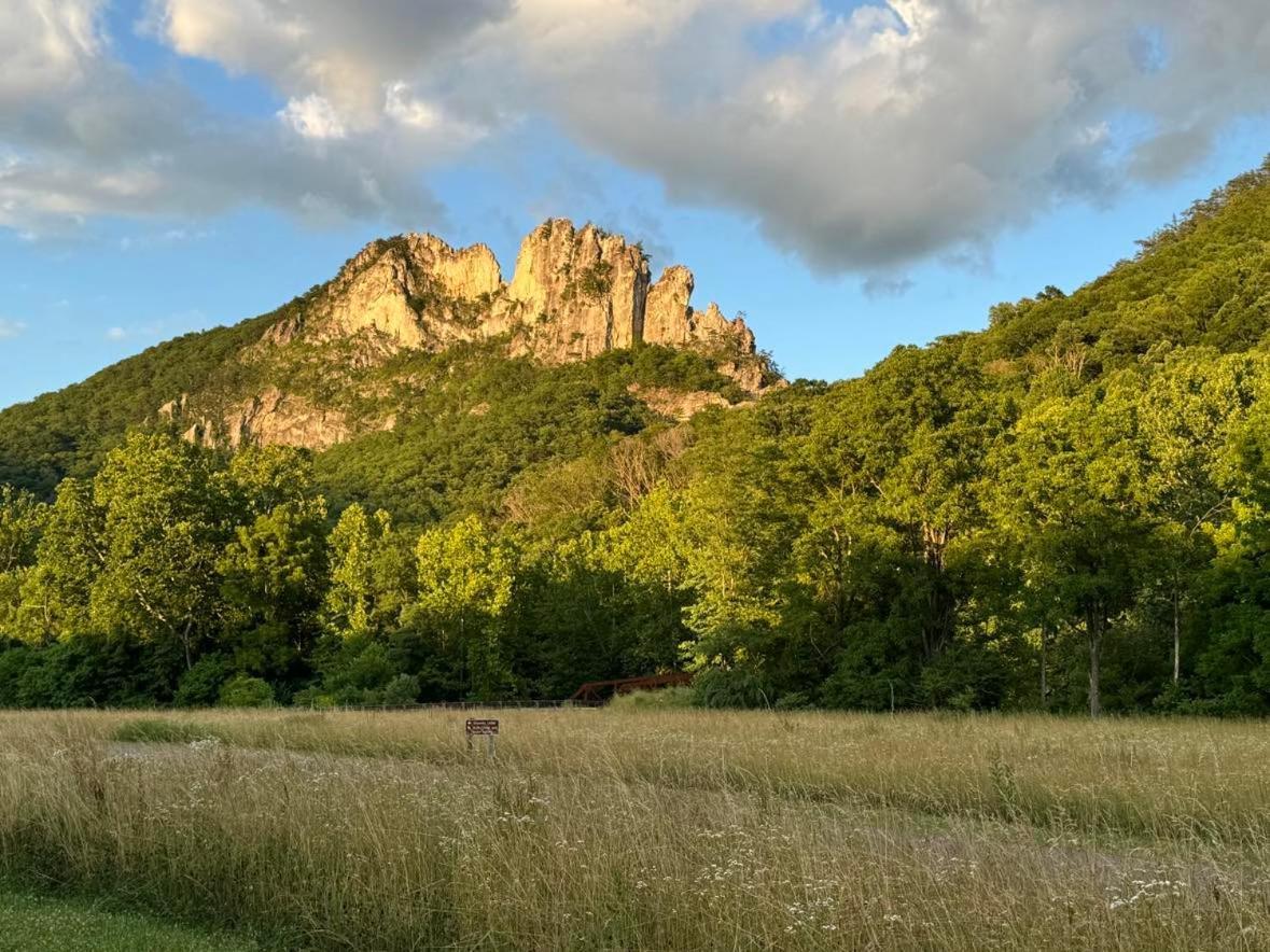 The Renovated Barn At Seneca Rocks Vila Exterior foto